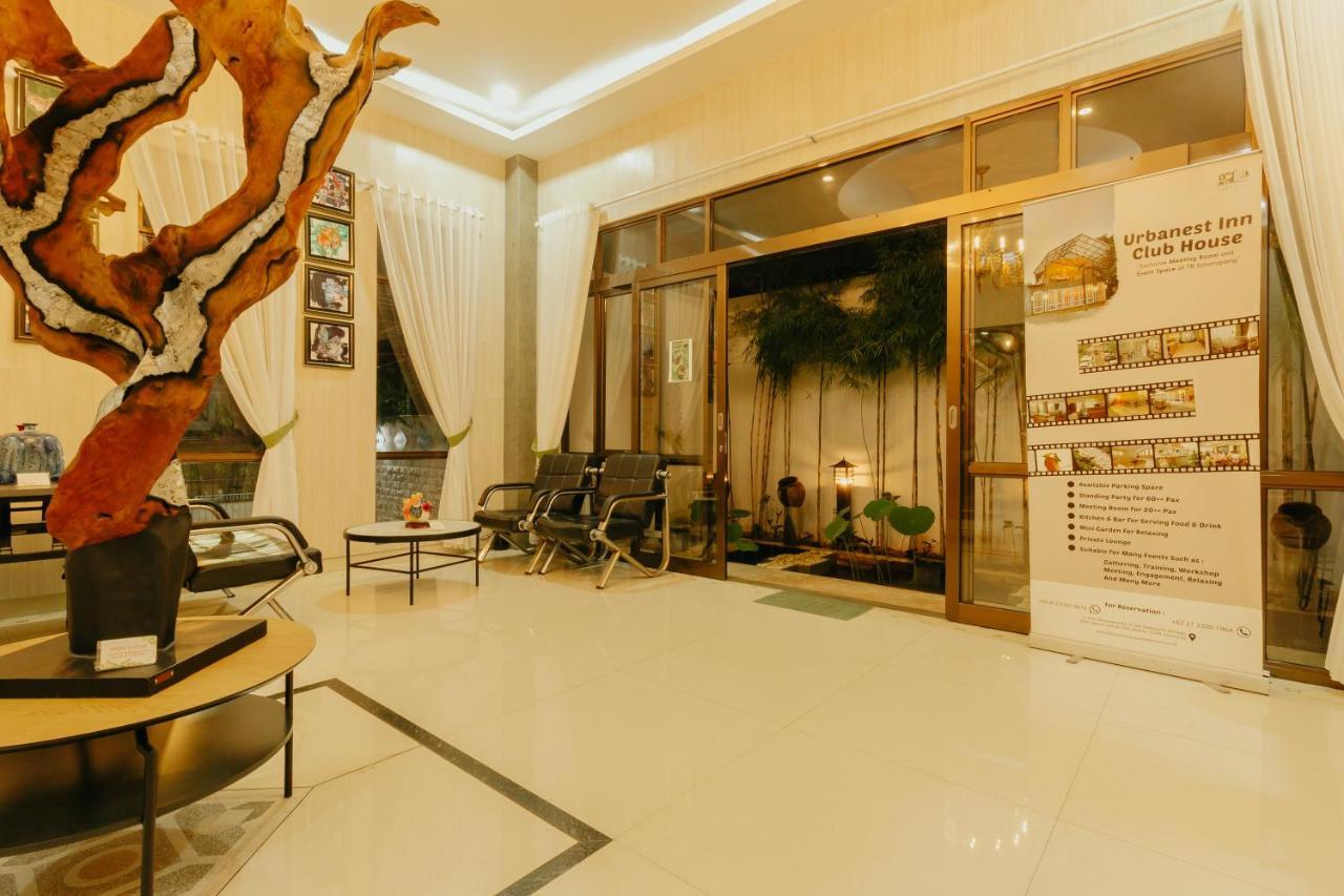 Urbanest Inn House Slipi Jakarta Exterior foto