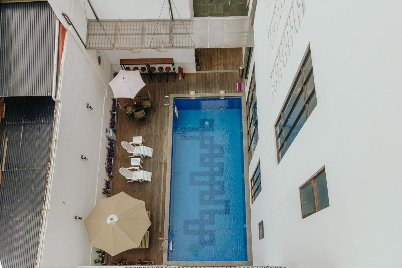 Urbanest Inn House Slipi Jakarta Exterior foto